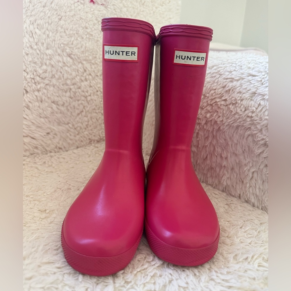 Hunter rain boots - pink - kids size us 11b/12g - play condition